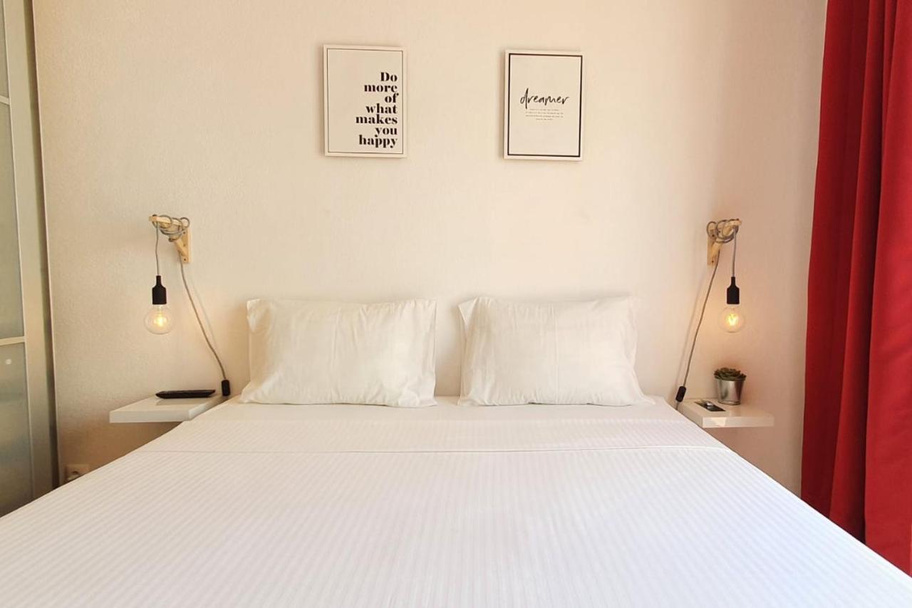 Lovelystay - Yellow Submarine House Lagos Bagian luar foto